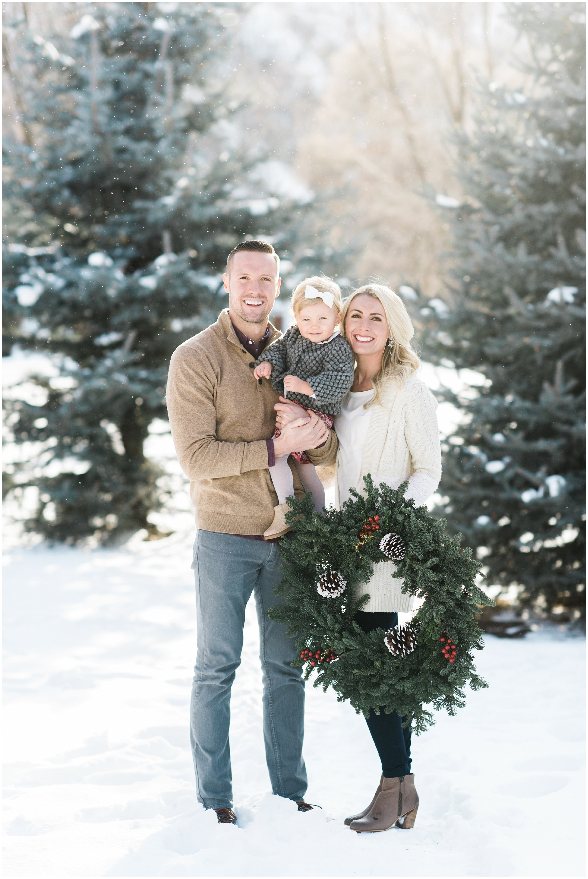 Utah family photos, winter family photos, mountain family photos, Christmas photos, maternity photography Utah, Utah newborn photographer, Utah newborn photography, family photographers in Utah, Utah family photographer, family photos Utah, Kristina Curtis photography, Kristina Curtis Photographer, www.kristinacurtisphotography.com